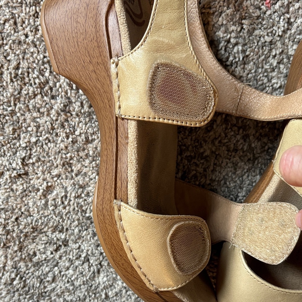 Dansko Women's Tan Slip-On Comfort Sandals - Picture 9 of 10